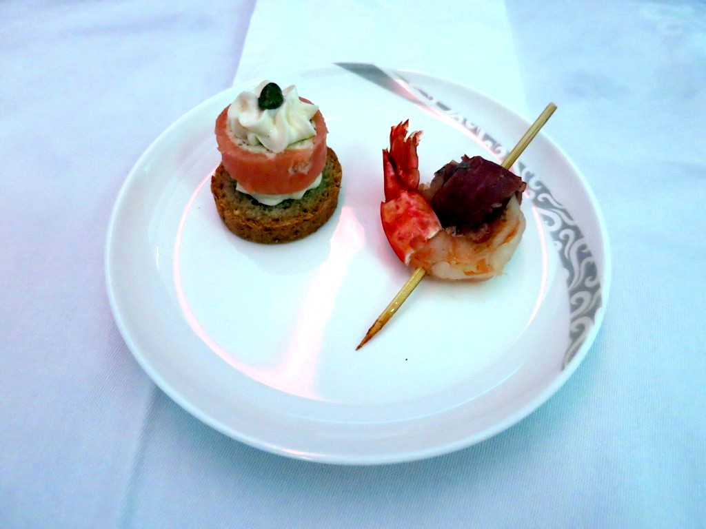 The smoked salmon and shrimp canape were delicious!