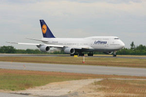 Lufthansa And Cathay Pacific