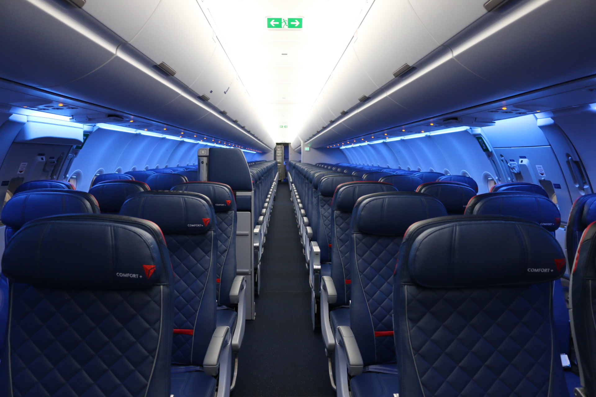 airplane seats slimline