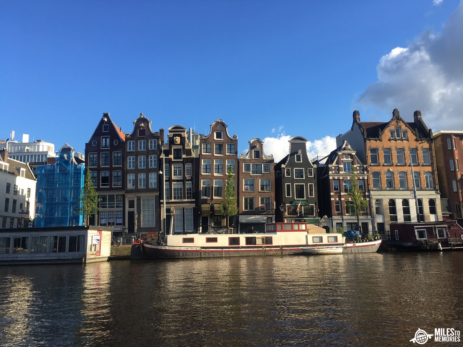 Amsterdam Canal Tour buildings