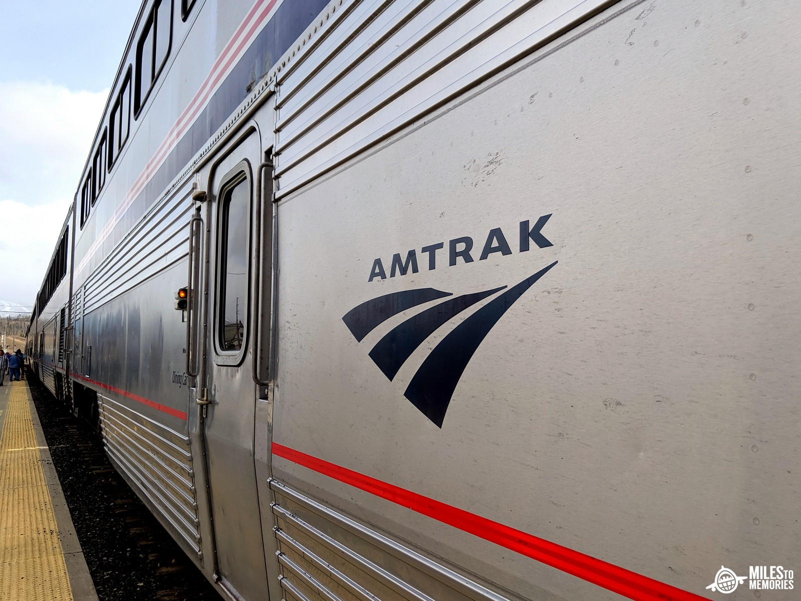 Amtrak California Zephyr Delays Superliner car