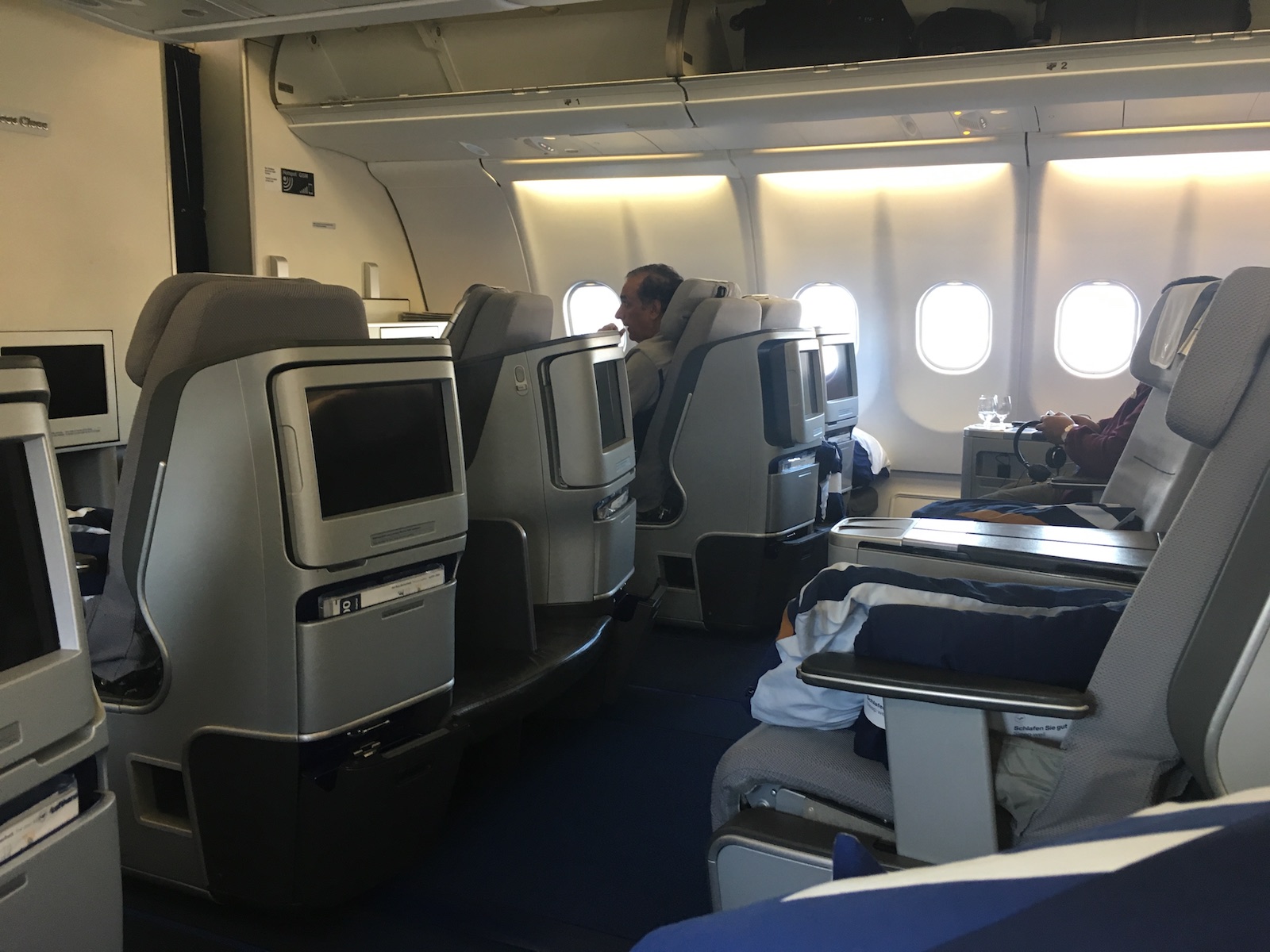 Lufthansa business class front cabin