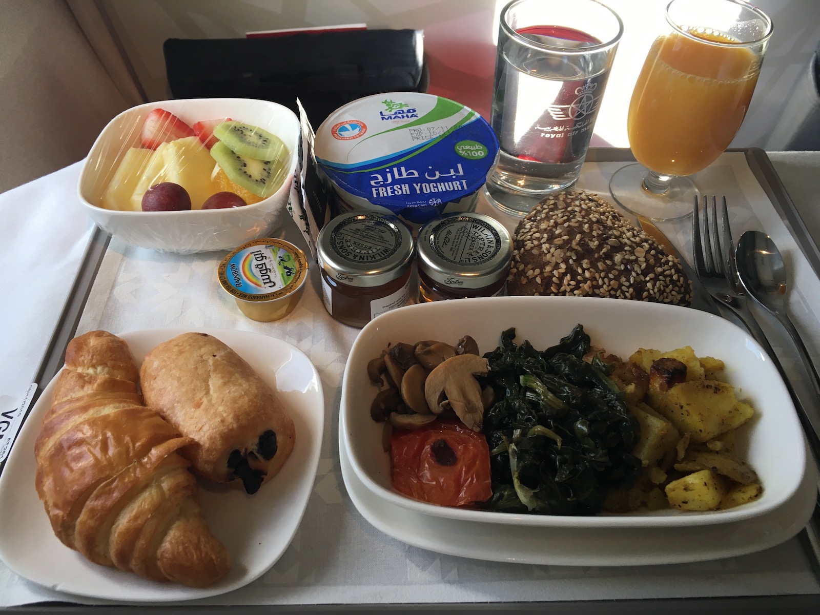 Review Royal Air Maroc business class breakfast